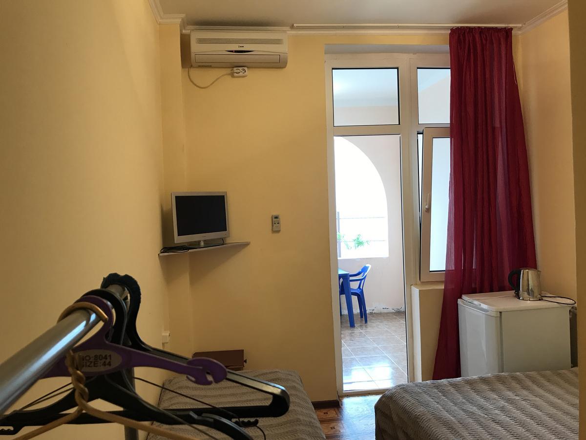 Davel Ξενοδοχείο Γκάγκρα Εξωτερικό φωτογραφία